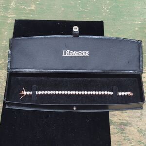 Matrix Large Round Cut Tennis Bracelet, White and Rose Gold Tone Plated